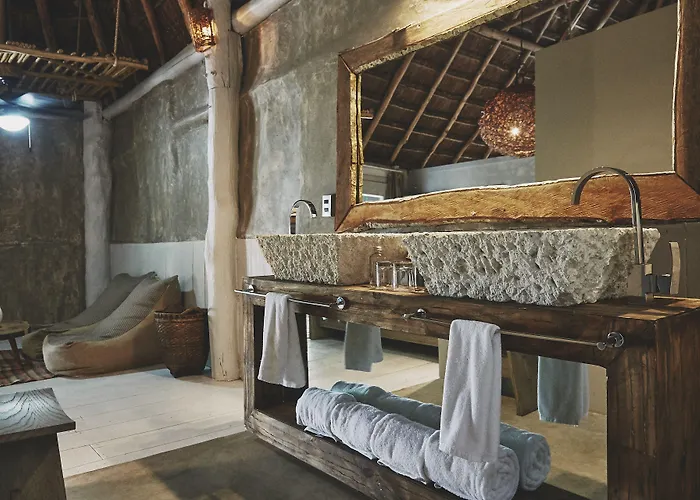 Nomade Temple Hotel