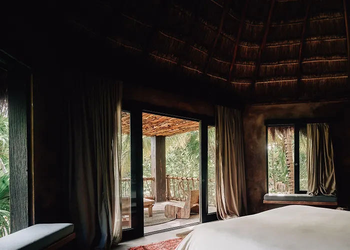 Nomade Temple Hotel 4*