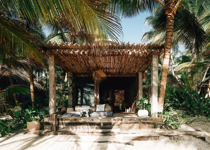 Hotel Nomade Temple 4*