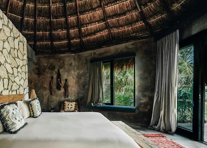 Nomade Temple Hotel