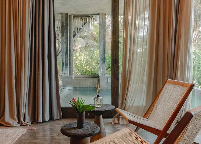 Hotel Nomade Temple 4*