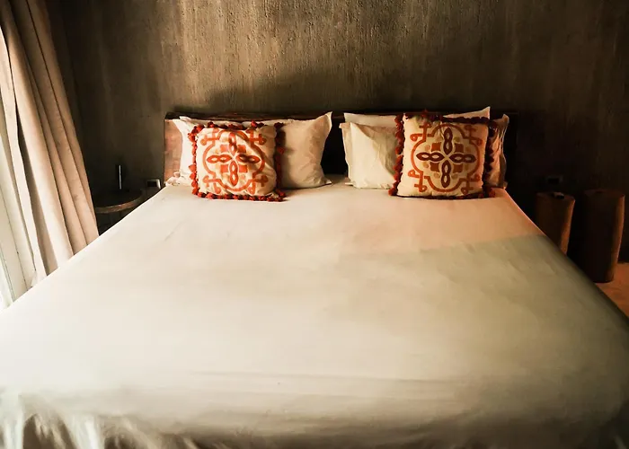 Nomade Temple Hotel